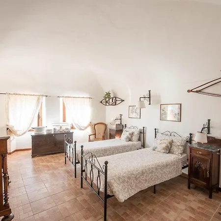 Monferrato Nyaraló Camino